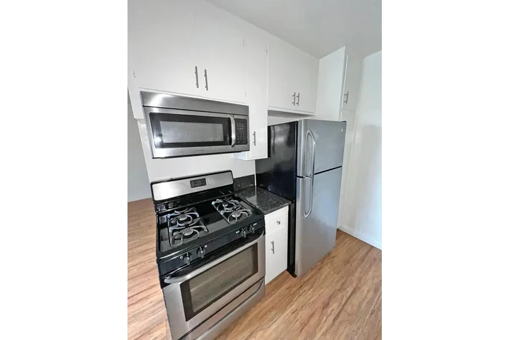 $1100 : Hermoso Apt. En Los Ángeles🏠 image 9