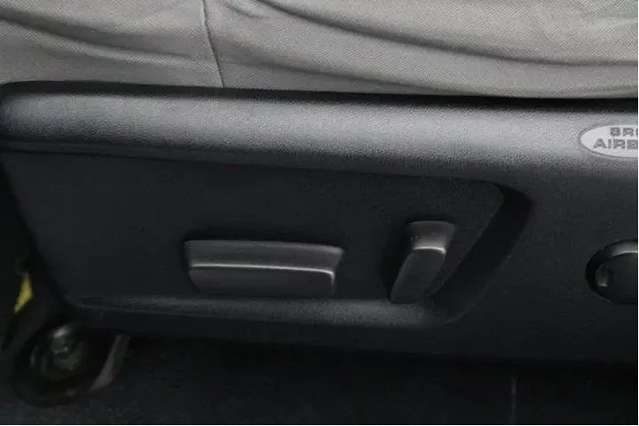 $30909 : Toyota Tundra 2020 4x2 SR5 4 image 7