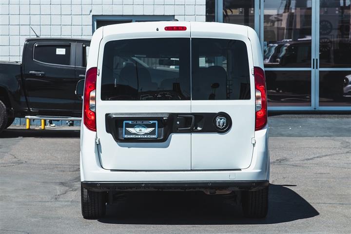 2017 ProMaster City Cargo Van image 3