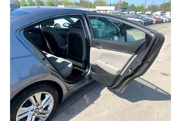 $10900 : 2019 Elantra Value Edition Au image 10