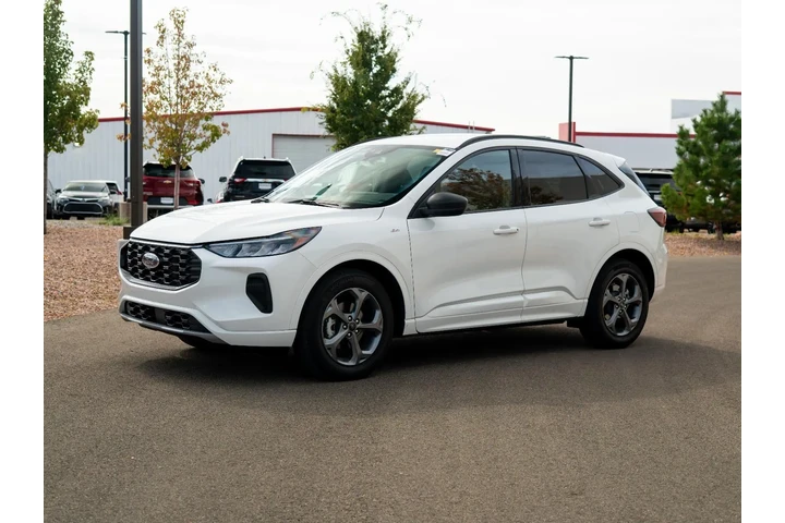 $29223 : 2024 Escape ST-Line image 10