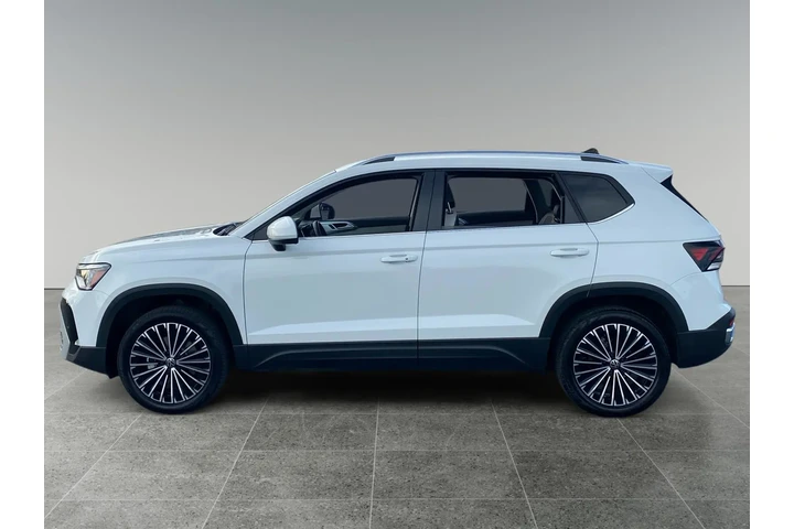 $29113 : Volkswagen Taos 2025 SE 4dr image 2