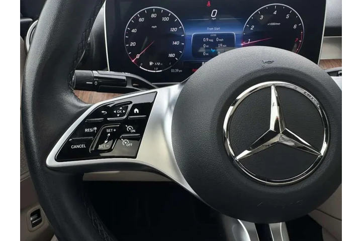 2023 Mercedes-Benz C-Class C3 image 9