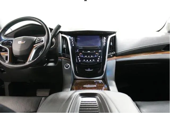 $29910 : Cadillac Escalade 2018 Premi image 2