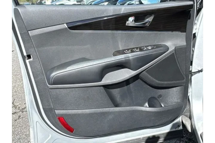 $16974 : Kia Sorento 2020 S V6 4dr SU image 10