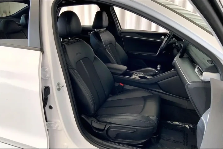 $23511 : Kia K5 2023 GT-Line 4dr Seda image 6