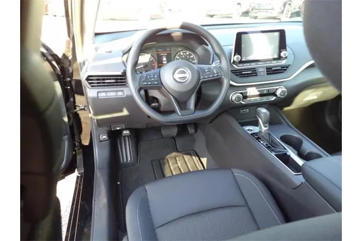 $24795 : Nissan Altima 2025 2.5 S 4dr image 9