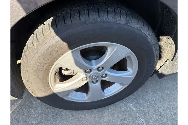 $10988 : Toyota Sienna 2011 LE 8-Pass image 8