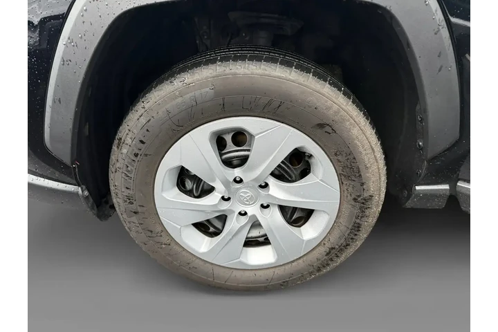 $28244 : Toyota RAV4 2025 AWD LE 4dr image 9