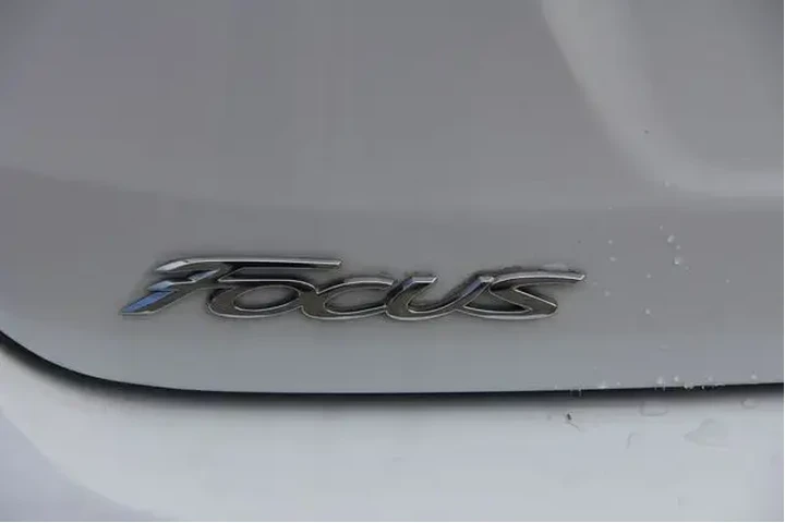 $8995 : Ford Focus 2018 SE 4dr Sedan image 8