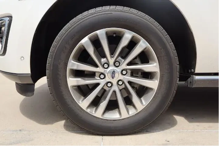 $25413 : Ford Expedition 2018 4x2 Lim image 10