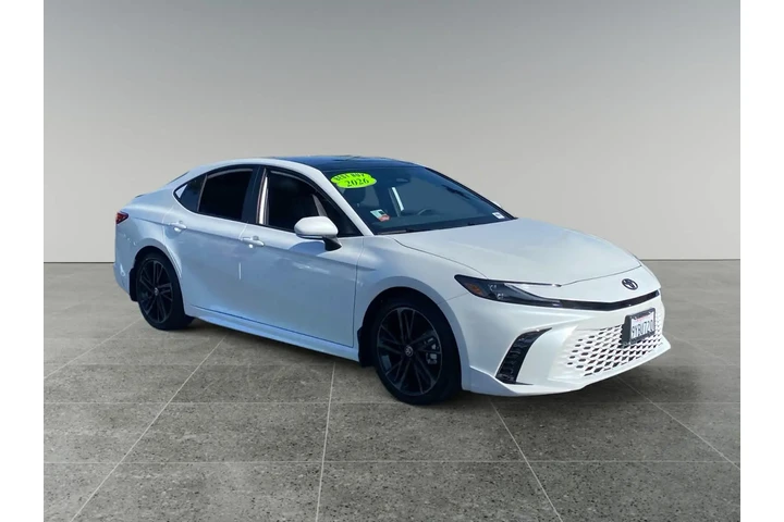 $39796 : Toyota Camry 2026 LE 4dr Sed image 7