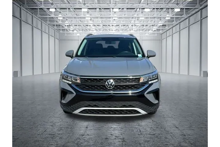 $16995 : Volkswagen Taos 2022 SE 4dr image 2