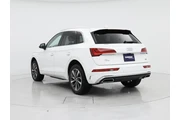 $27998 : Audi Q5 2023 AWD quattro S l thumbnail