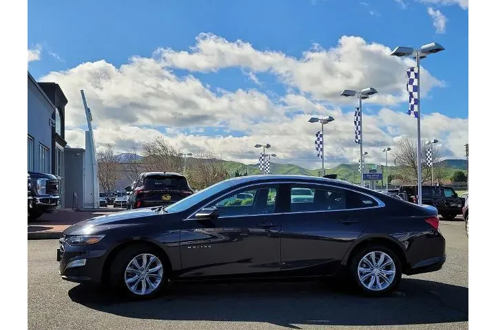 $17200 : Chevrolet Malibu 2023 LT 4dr image 7