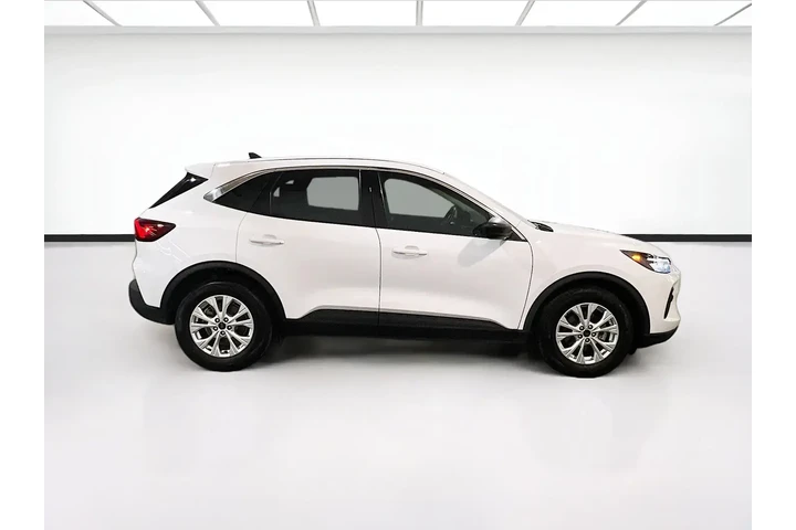 $18388 : Ford Escape 2023 Active 4dr image 1