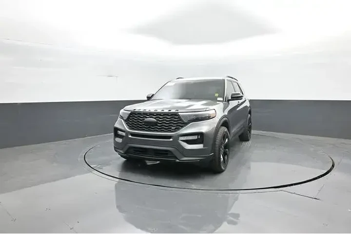$39493 : Ford Explorer 2023 AWD ST 4d image 3