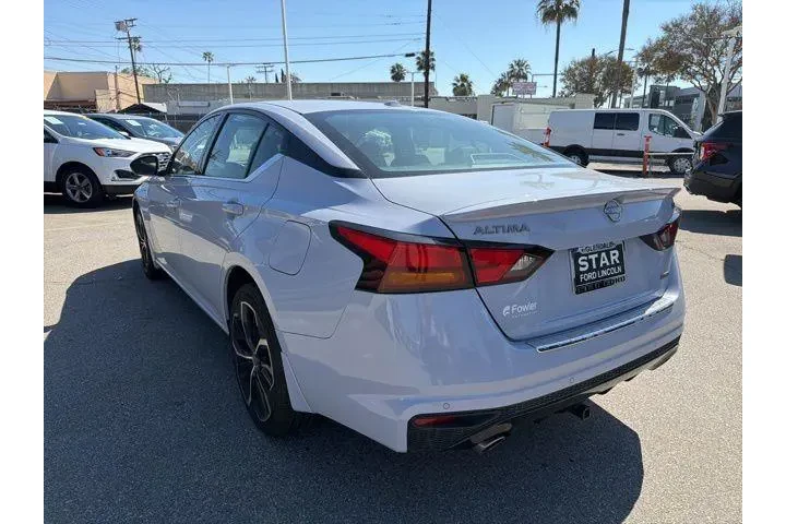 $20927 : Nissan Altima 2023 AWD 2.5 S image 4