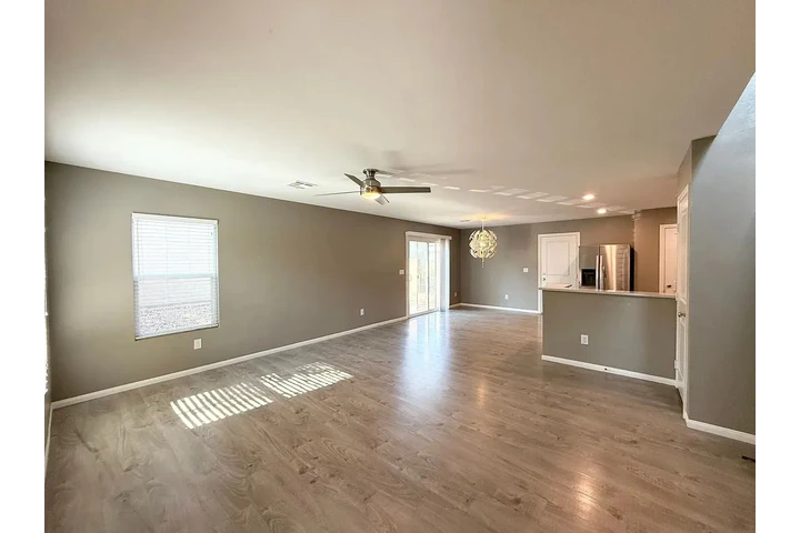 $1000 : UPGRADED  STAINLESS  HOME image 5