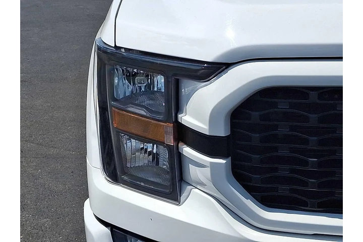 $40000 : Ford F-150 2023 4x4 XL 4dr S image 9