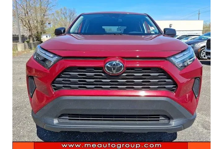 $28575 : Toyota RAV4 2024 AWD LE 4dr image 8