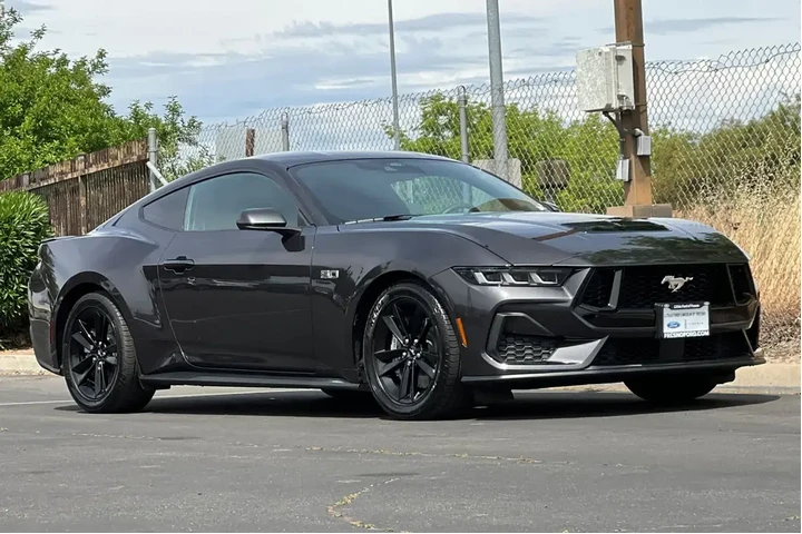 $40000 : Ford Mustang 2024 GT 2dr Fas image 10