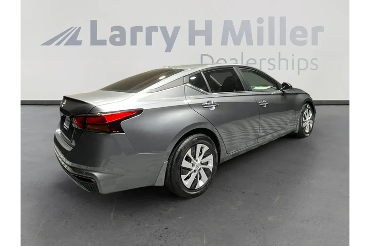 Nissan Altima 2025 2.5 S 4dr image 5