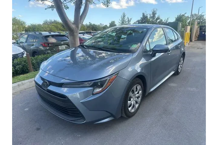 $18638 : Toyota Corolla 2024 LE 4dr S image 1