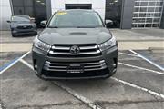 $26999 : 2017 Highlander SUV V-6 cyl thumbnail