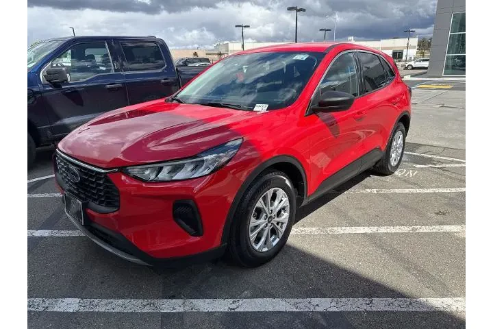 $23998 : Ford Escape 2024 Active 4dr image 1