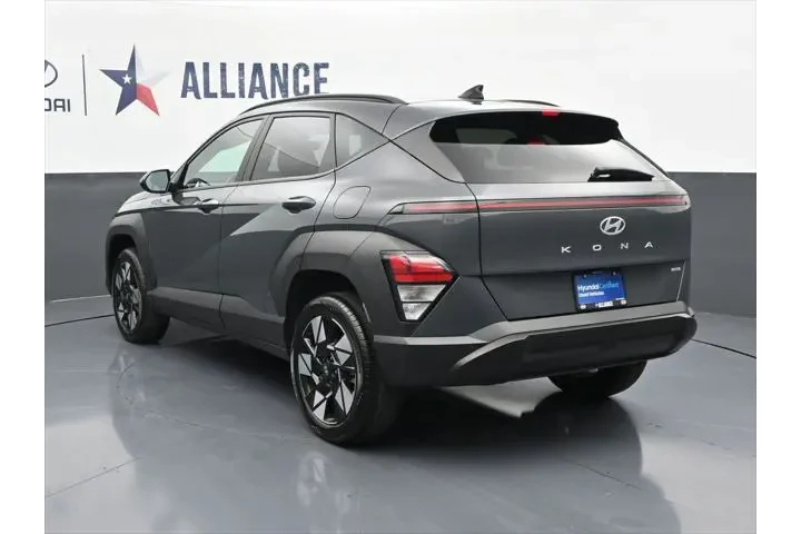 $23900 : Hyundai KONA 2024 AWD SEL 4d image 7