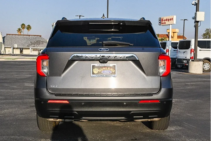Ford Explorer 2022 XLT 4dr S image 8
