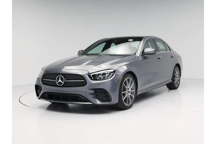$37998 : Mercedes-Benz E-Class 2022 E image 4