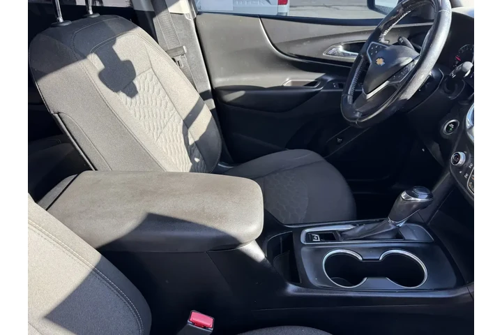 $12667 : Chevrolet Equinox 2019 LT 4d image 6