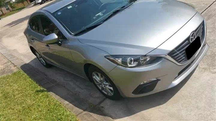 $5000 : 2014 MAZDA 3 SPORT SEDAN image 1