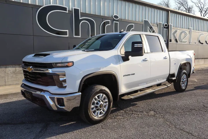 $59988 : 2025 Silverado 2500HD 4WD Cre image 1