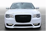 $33417 : Chrysler 300 2023 Touring L thumbnail