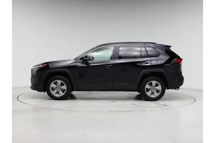 $26998 : Toyota RAV4 2022 XLE 4dr SUV image 3