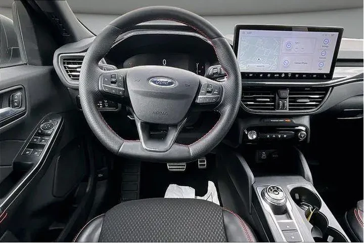 $27000 : Ford Escape 2024 AWD ST-Line image 8