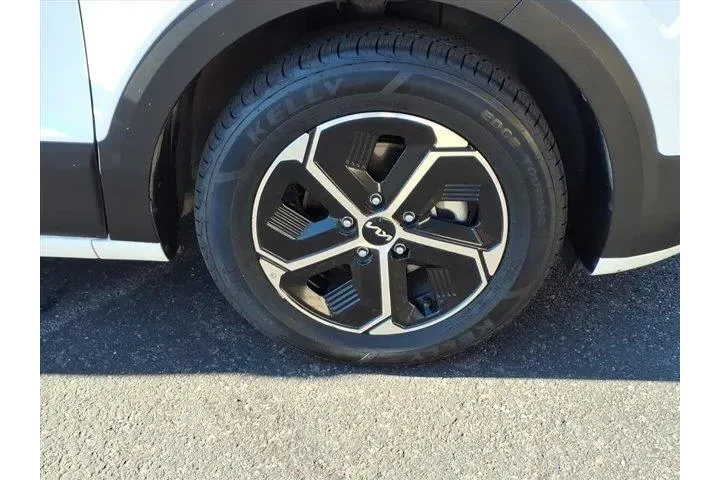 $21779 : Kia Niro 2023 EX 4dr Crossov image 9
