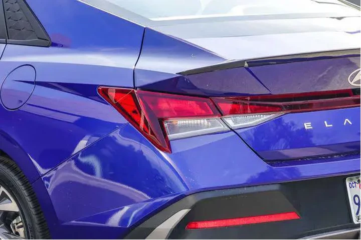 $21000 : Hyundai ELANTRA 2025 SEL Spo image 8