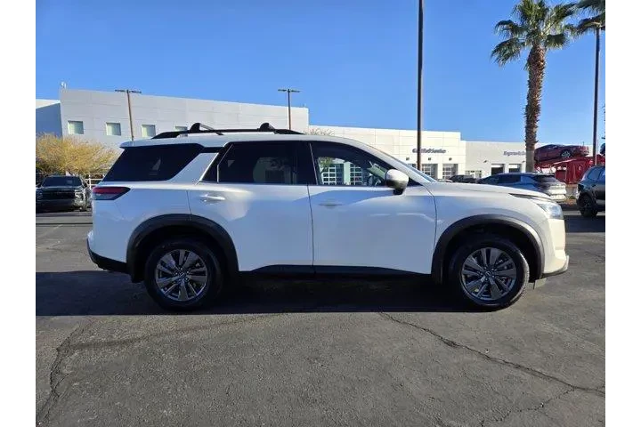 $26991 : Nissan Pathfinder 2022 AWD S image 7