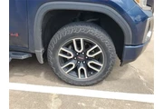 $35988 : GMC Sierra 1500 2020 4x4 AT4 thumbnail