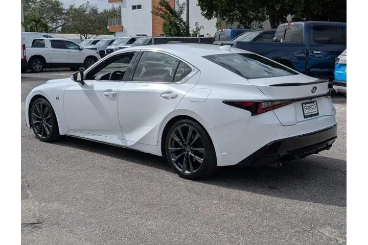 $39957 : Lexus IS 350 2023 F SPORT 4d image 5