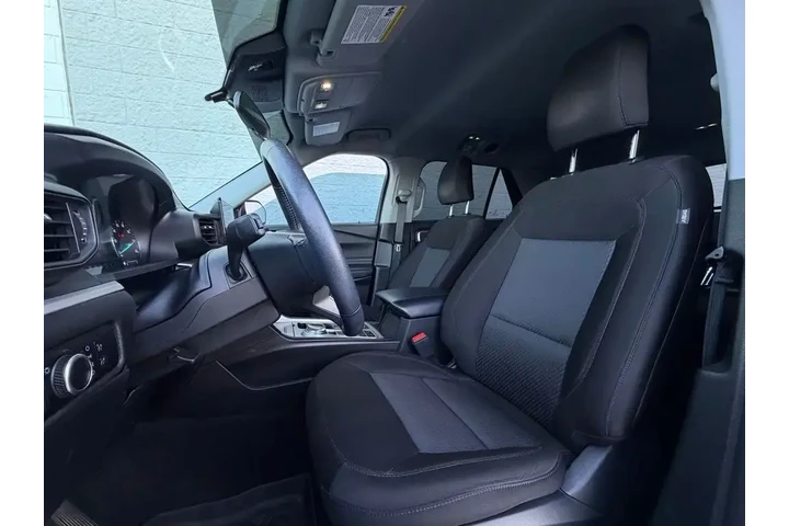 $28998 : Ford Explorer 2023 XLT 4dr S image 4