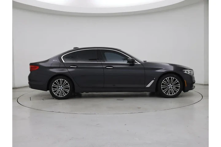 $20998 : BMW 5 Series 2018 530e iPerf image 7