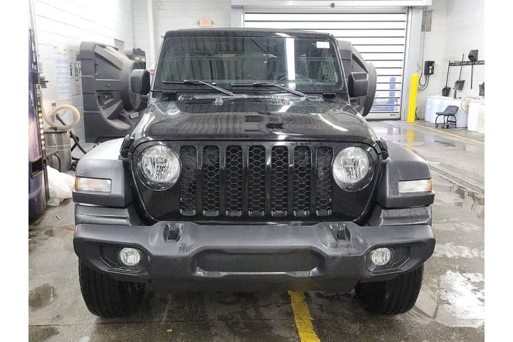 $32998 : Jeep Wrangler 2024 4x4 Sport image 2