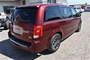 $8995 : 2017 Grand Caravan GT thumbnail