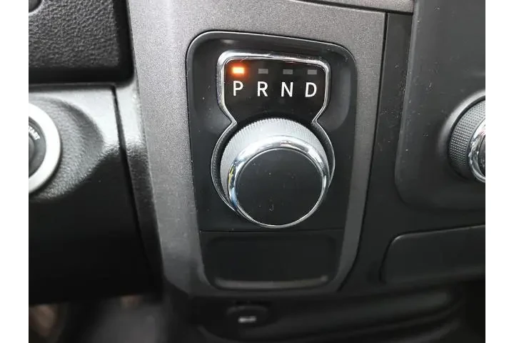 $17881 : Ram 1500 Classic 2022 4x2 Tr image 9