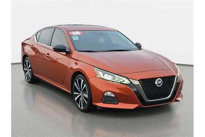 $15986 : Nissan Altima 2021 2.5 SR 4d image 3